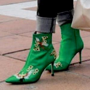 Zara Green Embroidery Satin Ankle Boots 💚
